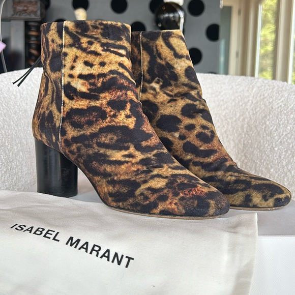 Isabel Marant Leopard Print Velvet Ankle Boots SZ 8 - Picture 1 of 13